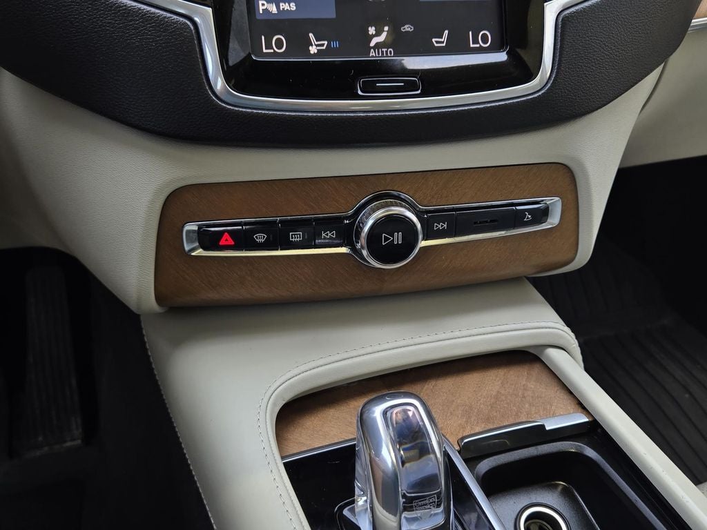 2019 Volvo XC90 Inscription