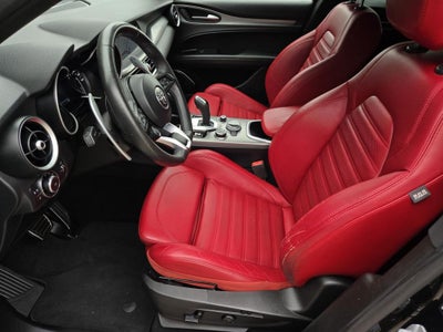 2022 Alfa Romeo Stelvio Veloce